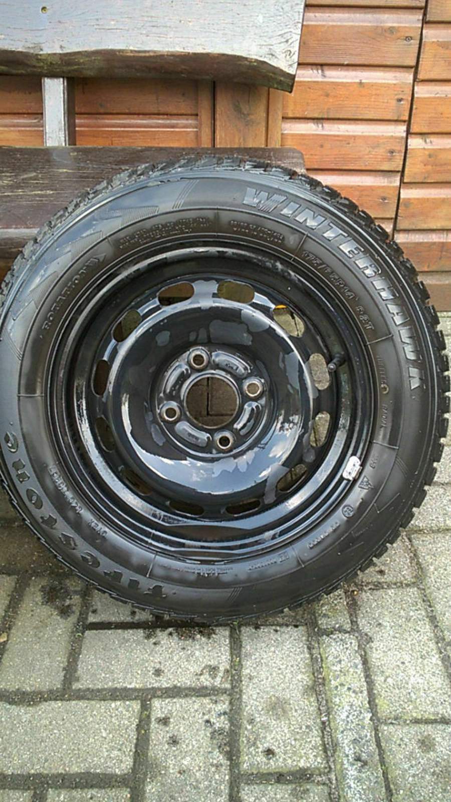 Gut erhaltene 14 Zoll Stahlfelgen, stammen von einem Ford Fiesta MK7