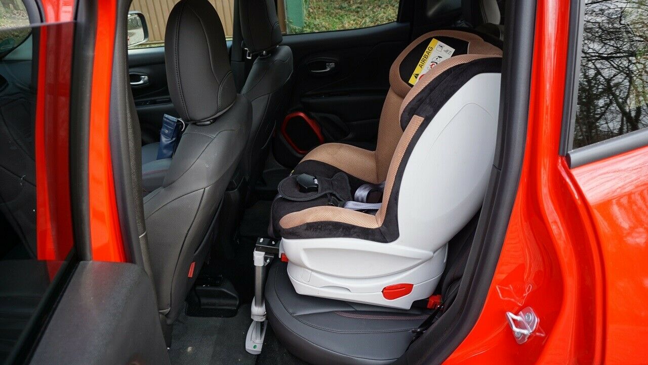 Ein Kindersitz wurde per Isofix befestigt