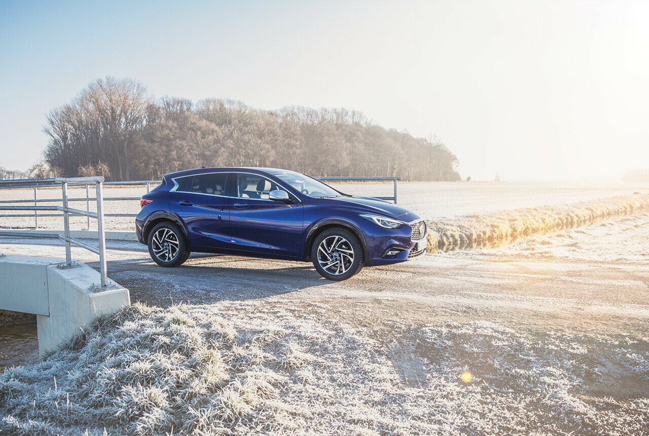 Mit 4,43 Metern Außenlänge gehört der Infiniti Q30 zu den größeren Kompakten