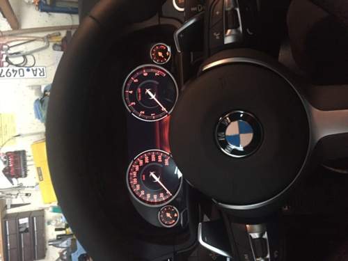 Multifunktionales Instrumentendisplay.jpg