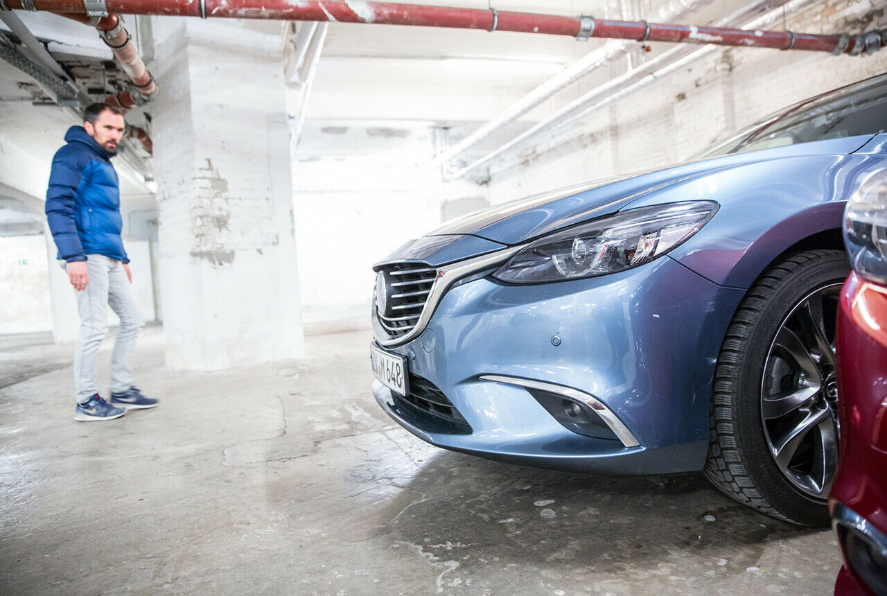 Die LED-Scheinwerfer zeigen im Modelljahr 2017 exakt die gleiche Grafik wie beim Dauertester