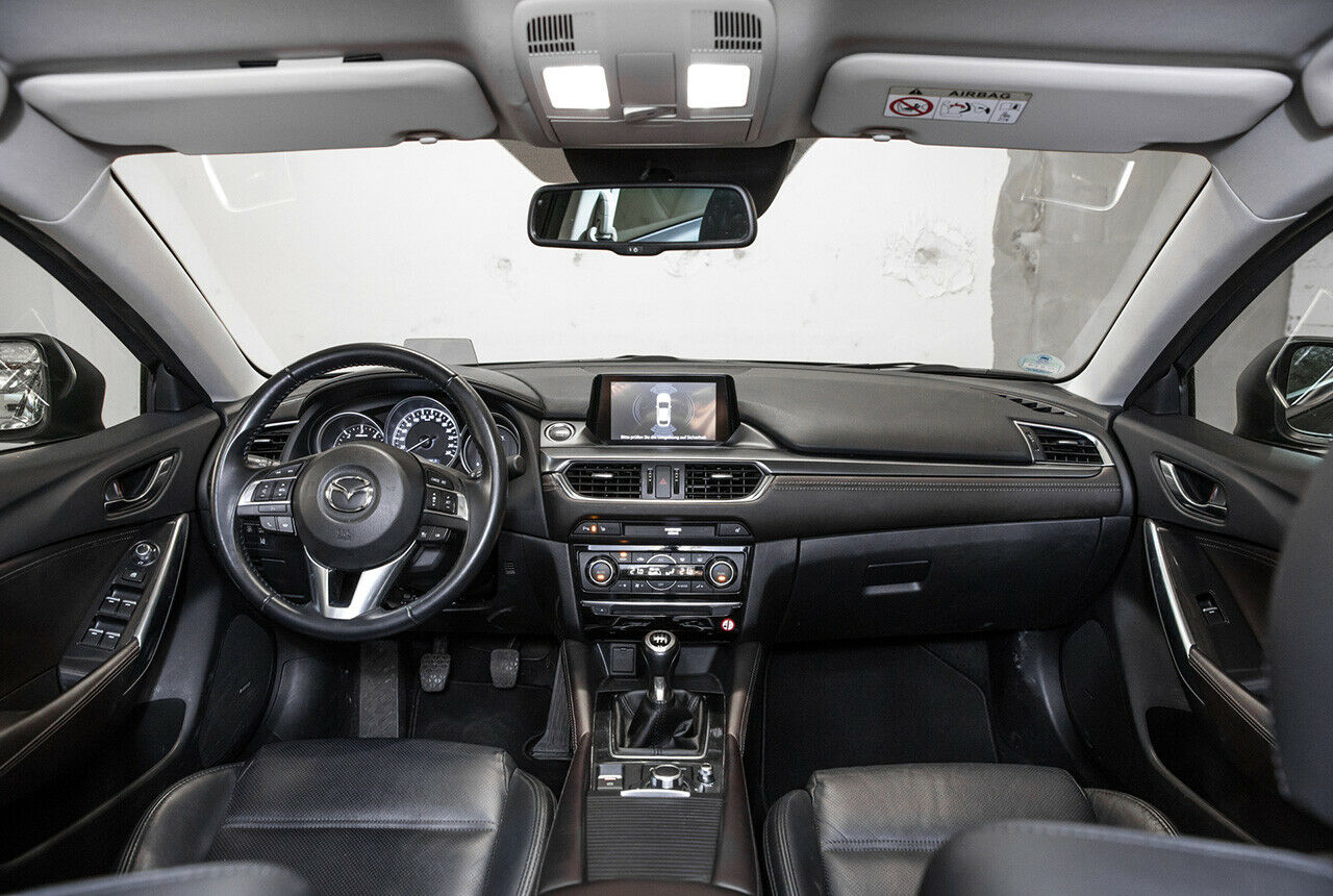 Mazda6 Skyactiv-D 2016: Der Innenraum gefällt im Prinzip, wirkt aber etwas unruhig