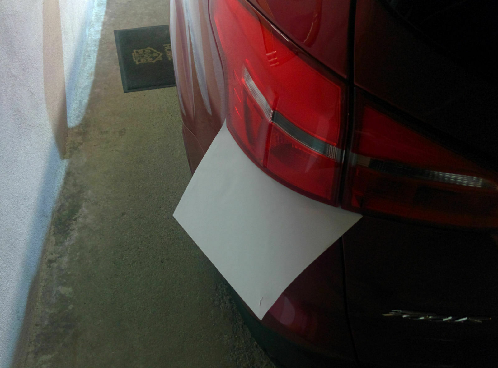 Türgriff schlägt auf Lack! Facelift- oder generelles Problem?