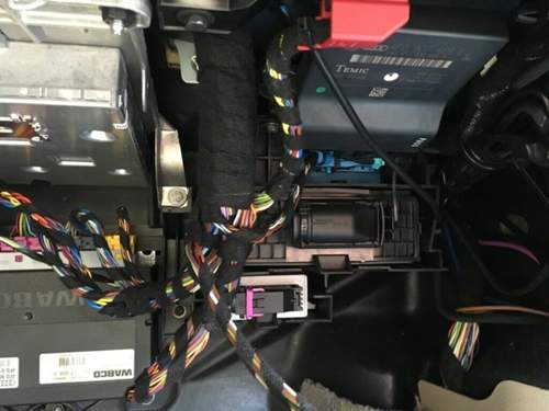 A6c64f-handschuhfach1