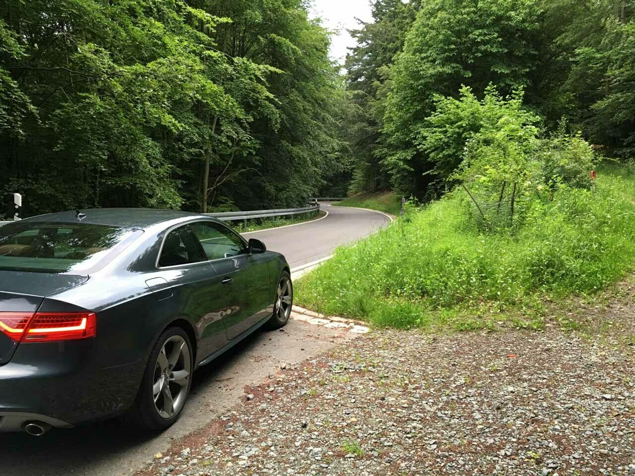 Mats auf seiner Lieblingsstrecke - kurvenreich und wenig befahren