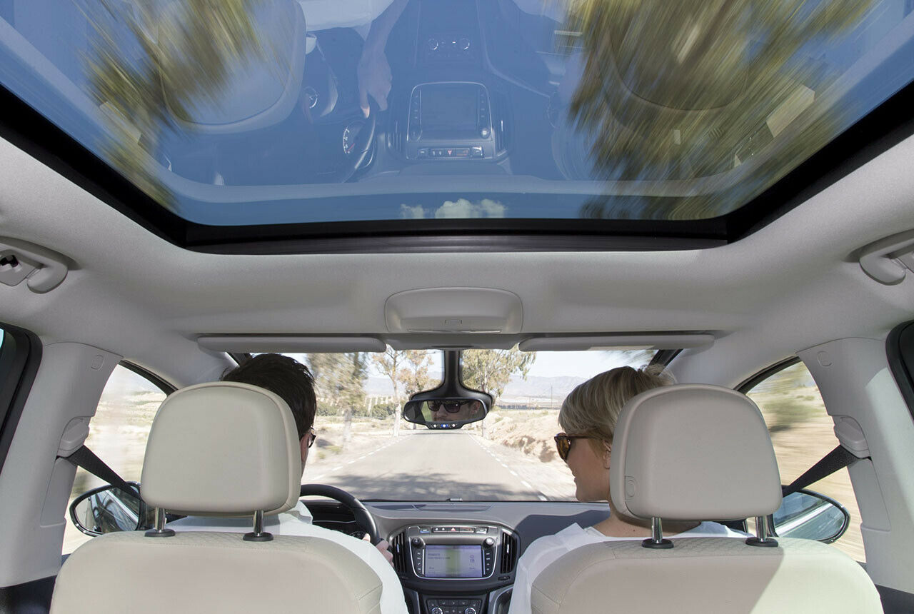 Opel legt Wert auf den Lounge-Charakter im Zafira, der mit dem Facelift den Namenszusatz Tourer verliert