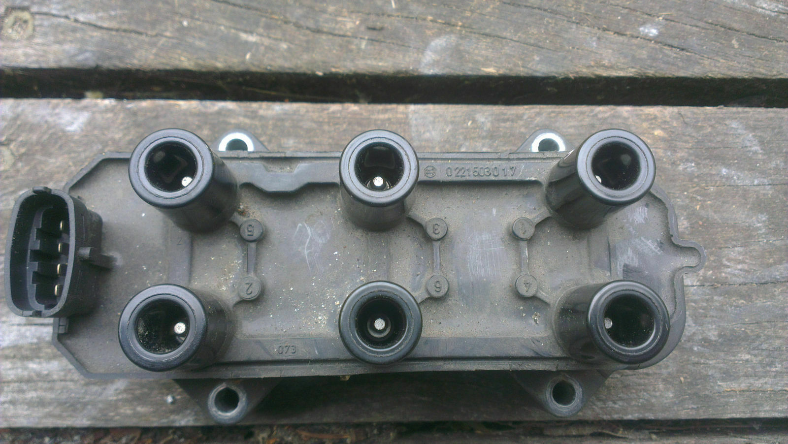 Omega B - X25XE - Frage zum HV Anschuß des DIS-Moduls