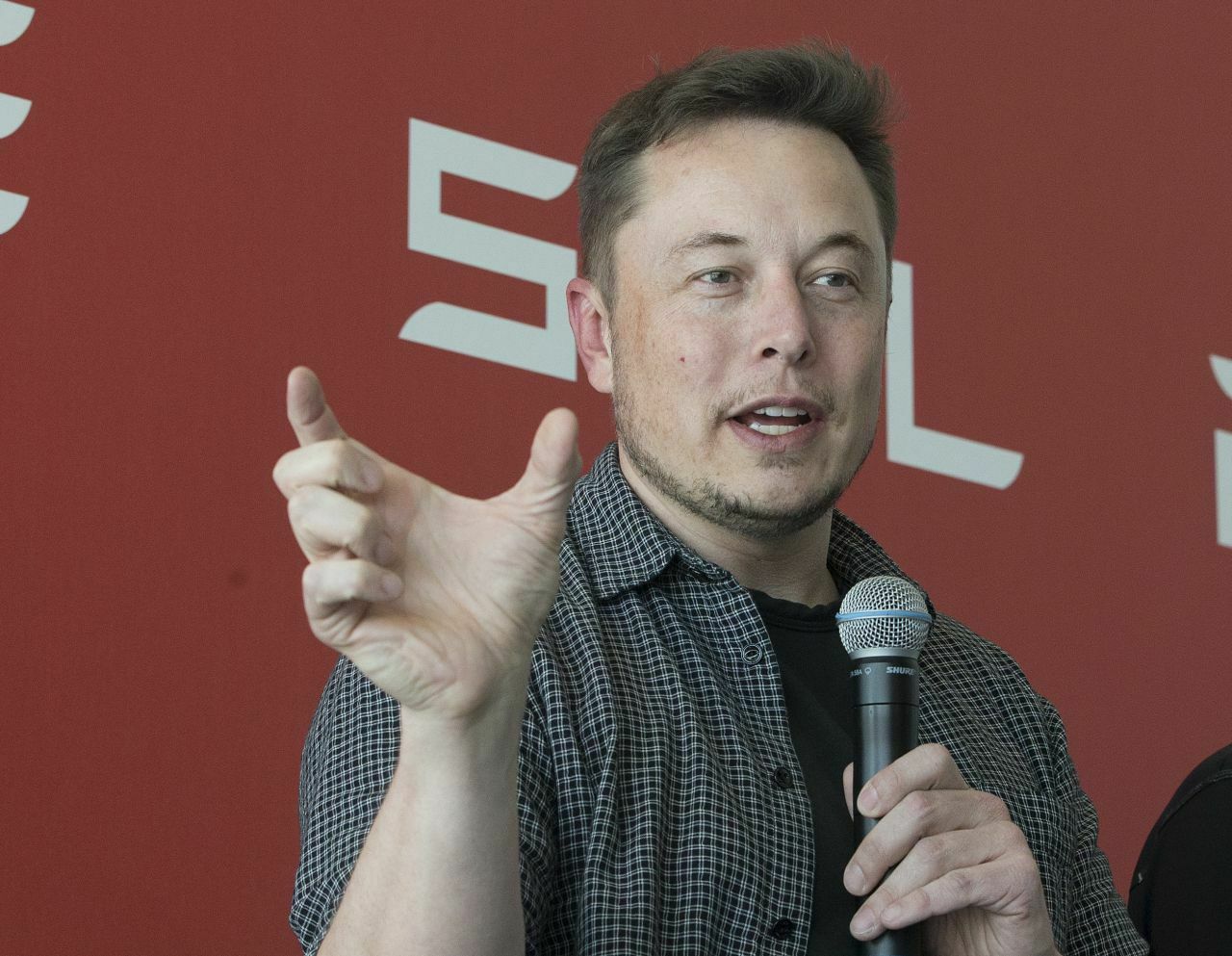 Seine Autofirma Tesla &uuml;bernimmt den Solarstrom-Experten SolarCity, die zwei Cousins von ihm gr&uuml;ndeten: Elon Musk