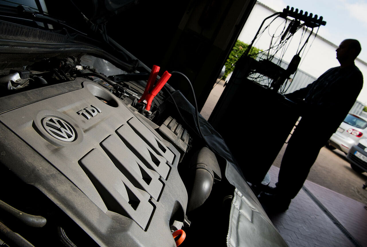 Im Zuge des Diesel-Skandals war die VW-Aktie zeitweise massiv eingebrochen. Vorzugsaktien verloren zuweilen 40 Prozent an Wert