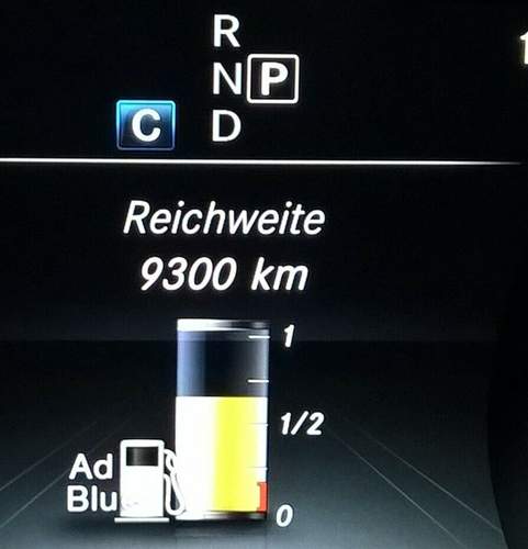 Adblue-nach-6100-kilometer-ca-vier-zwoelftel-von-23-5-liter-verbraucht