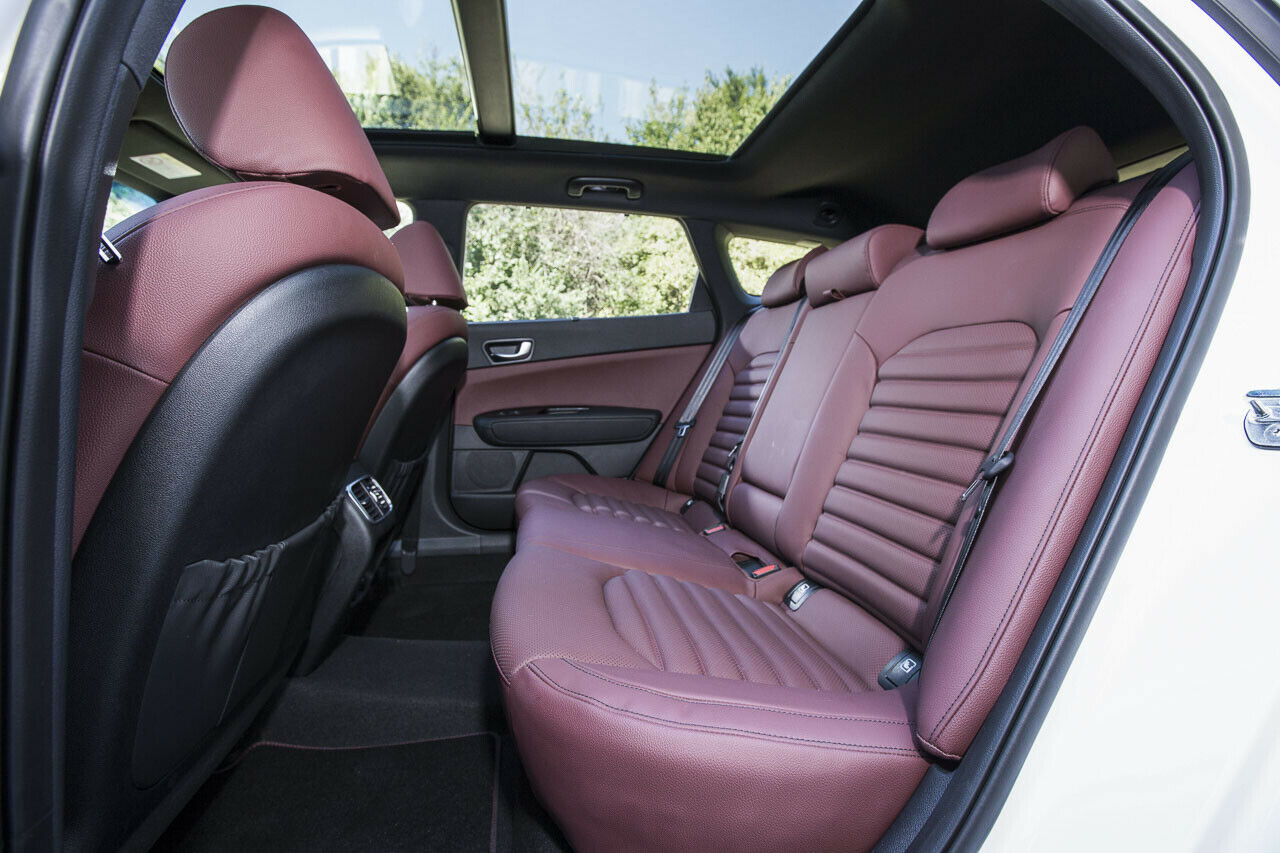 Die zweite Sitzreihe im Optima: Etwa auf dem Niveau eines Skoda Superb