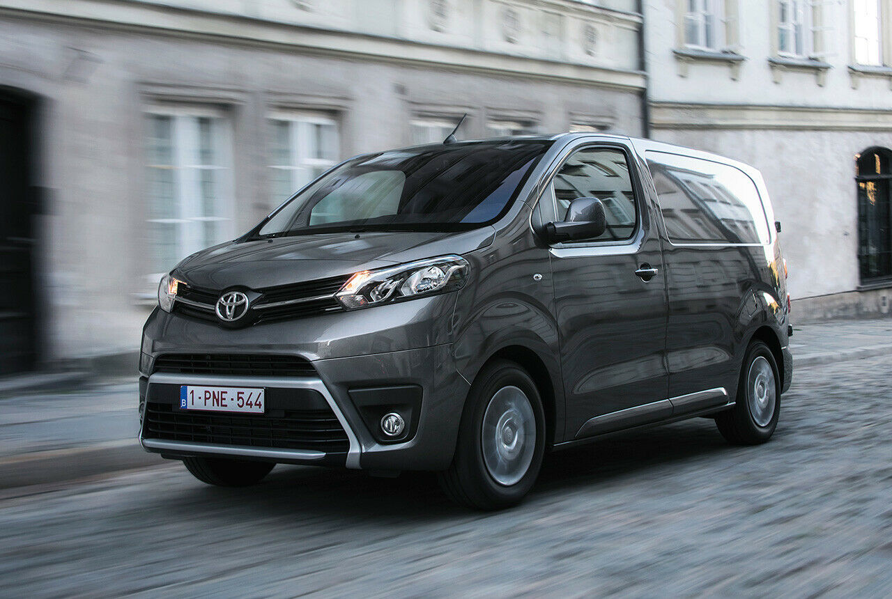 Toyota Proace Transporter: Wir fuhren den neuen Transporter aus der Kooperation mit PSA