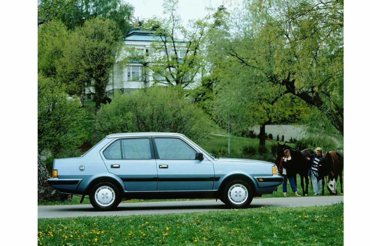 Die Version 360 GLE („Grand Luxe Executive“) bot Luxusdetails wie Velourspolsterung, Sitzheizung und Leselampen hinten