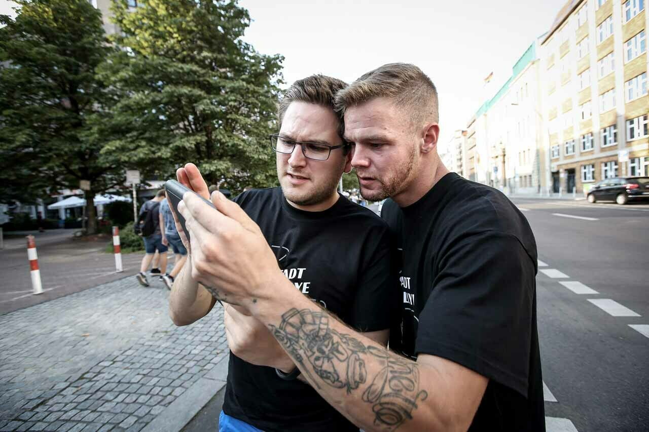 Aufgaben werden im team gel&ouml;st, hier Martin E240T und Cdalida