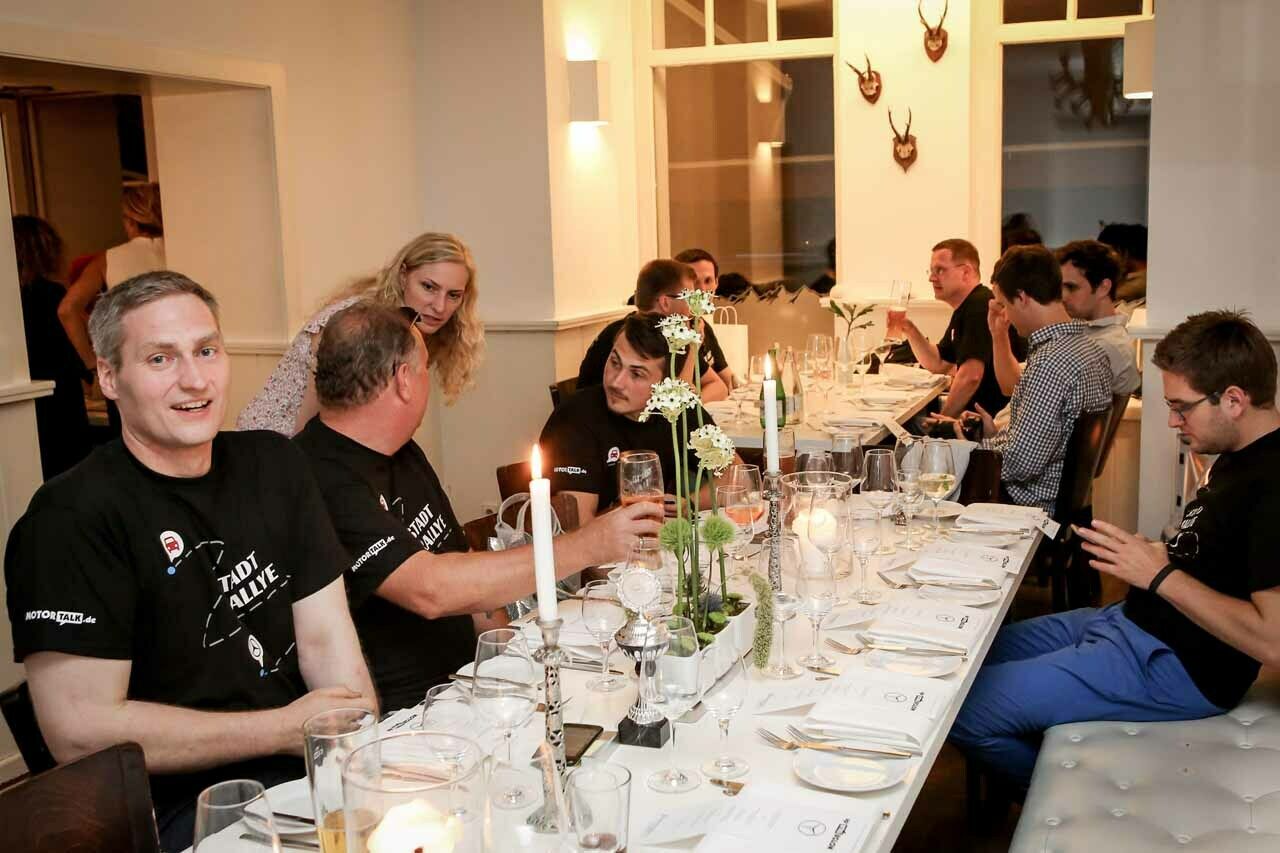 Ausklang der Rallye mit Abendessen und Fachgespr&auml;chen