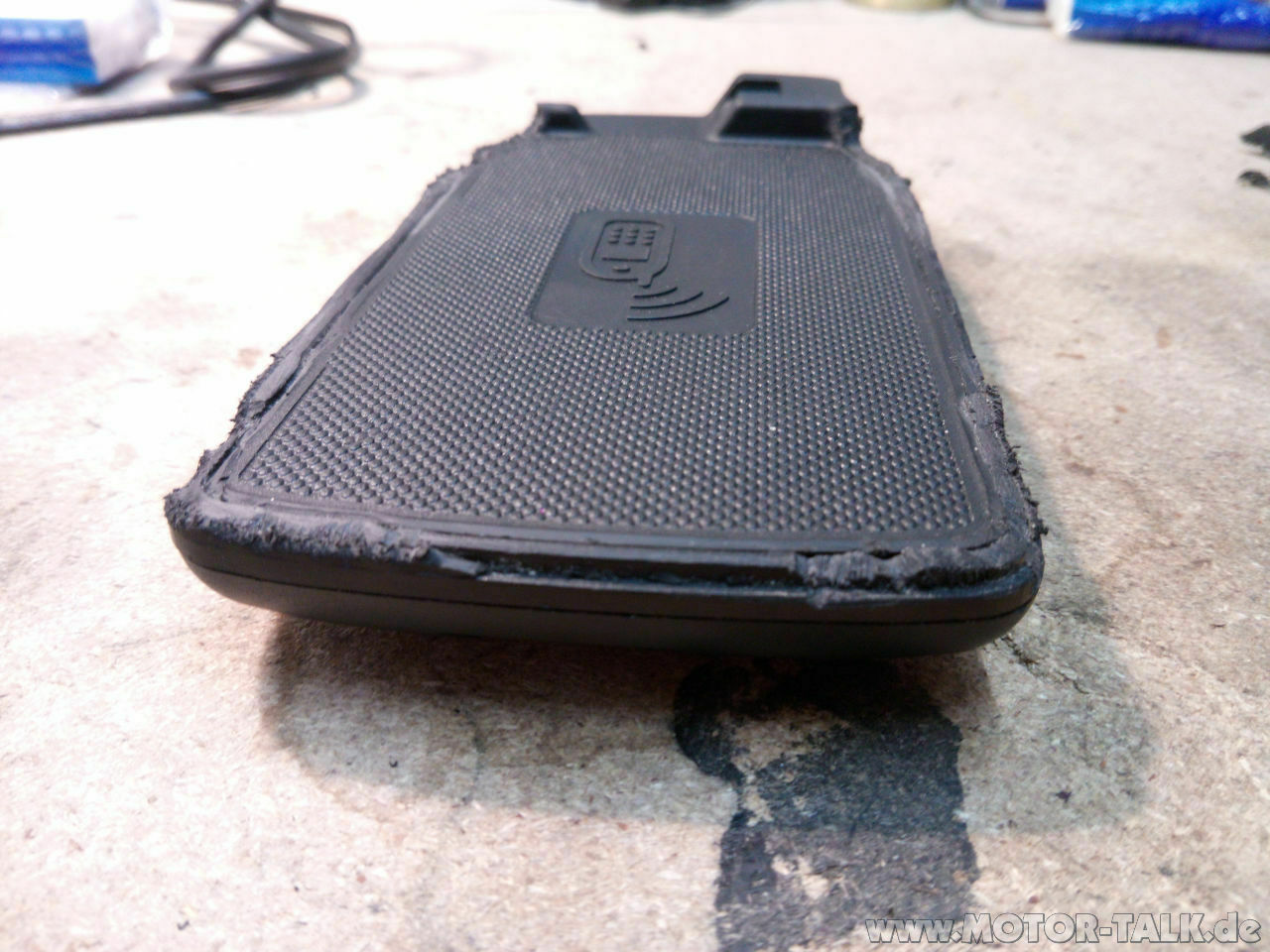 Universelle Handyablage zu klein für IPhone 6 - Zurecht schneiden/sägen?