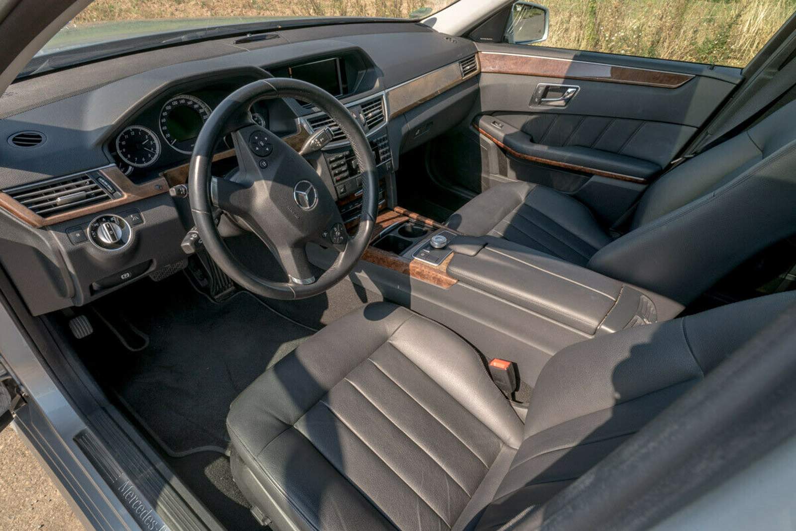 1x Für Mercedes E-Klasse W212 S212 Airmatic Luftfederung Luftfeder