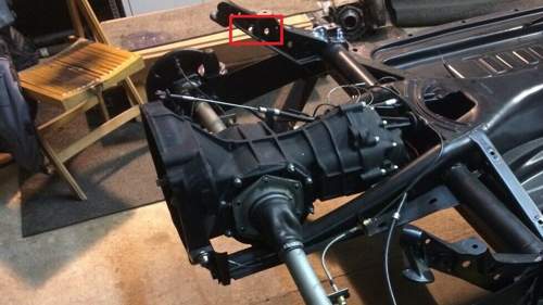 Stossdaempferaufnahme