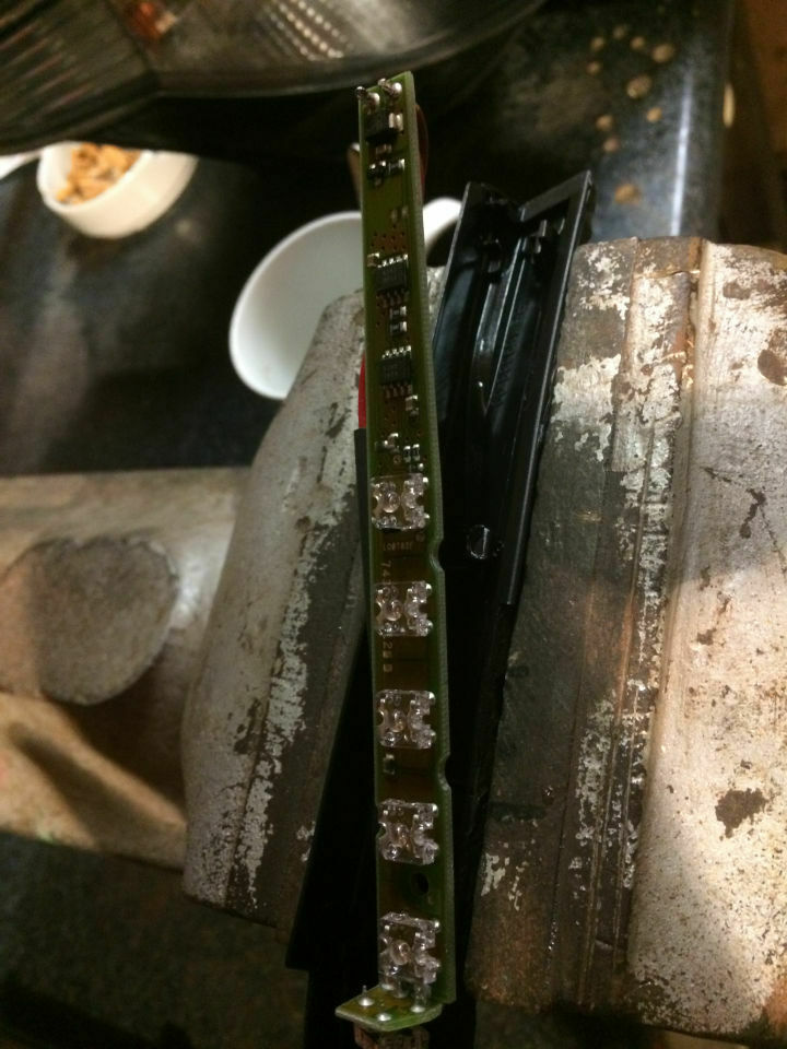 Scheinwerfer- Leuchtmittel für eyebrow nicht einzeln bestellbar?