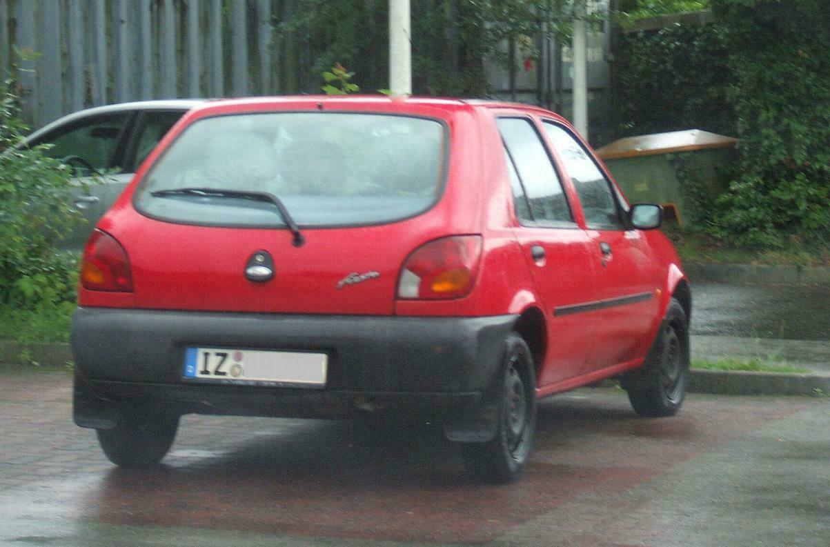 Der Schrottplatz - Spiegelsymmetrisch des Showrooms