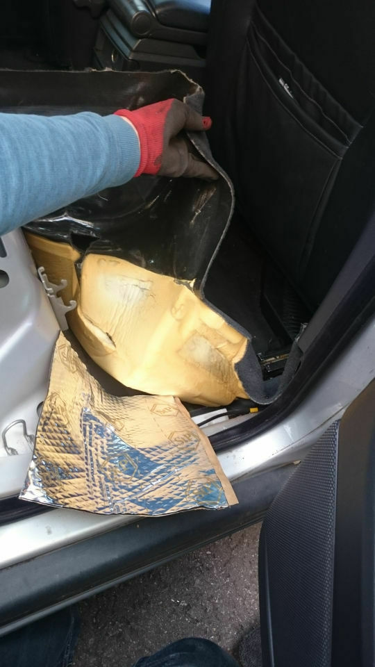 V70 II, Innengeräusche je nach Strassenbelag sehr laut