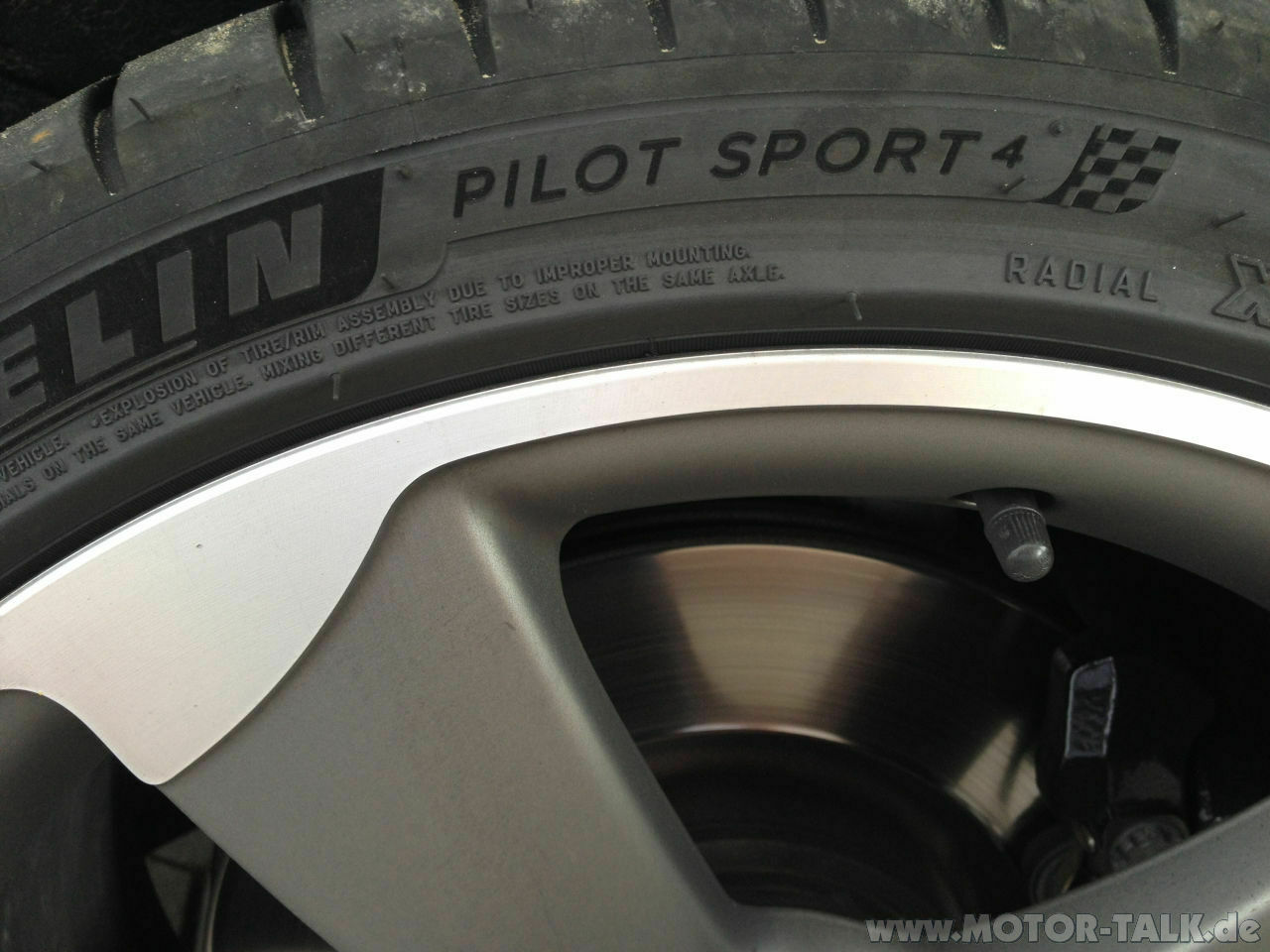 Heckansicht optisch schmal