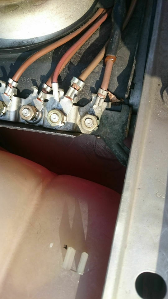 Tacho und Drehzahlmesser tot, Batterie?