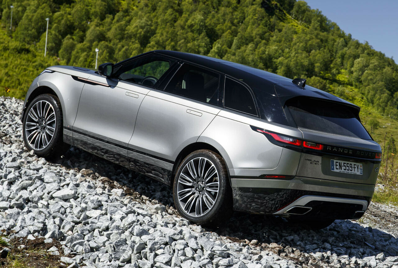 Geröll geht auch, der Range Rover Velar verfügt über die üblichen Fahrprogramme fürs Gelände und einen neu angesteuerten, superklugen Allrad
