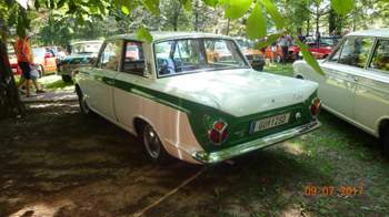 Ford-cortina-1500-de-luxe-3
