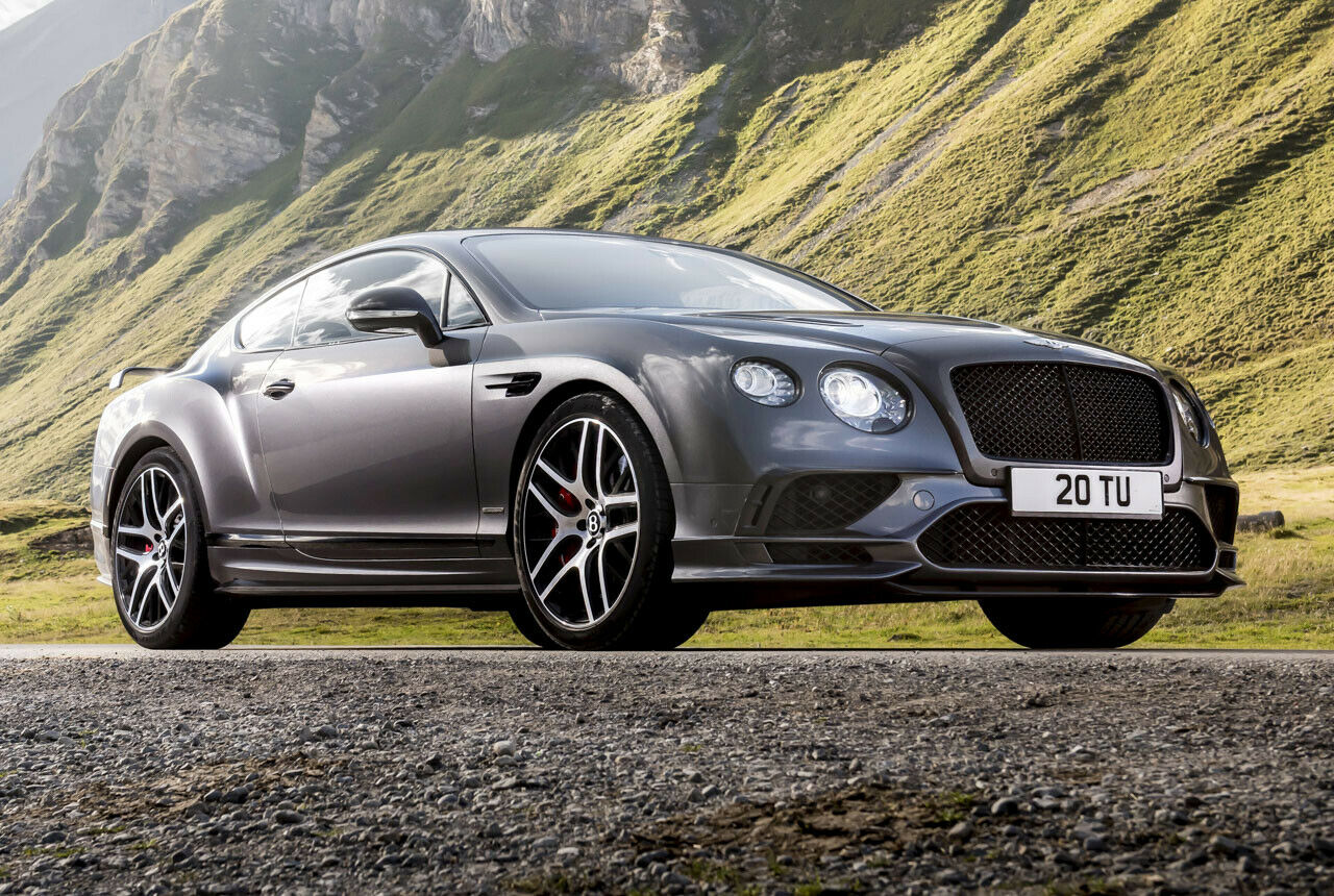 Kein Chrom, geschmiedete Felgen und Keramik-Bremsen am Supersports