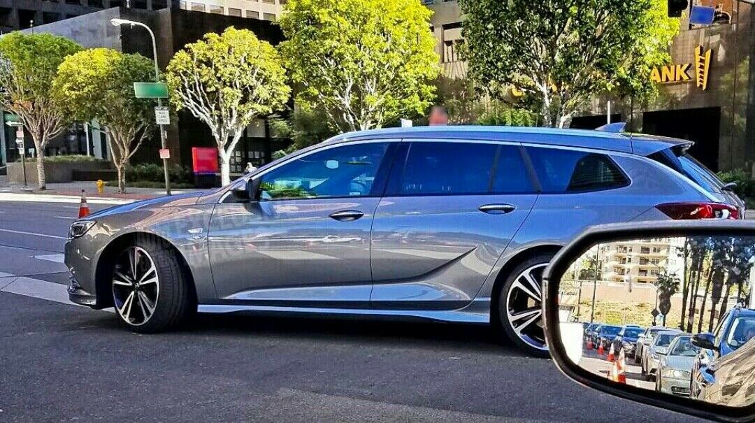 Neuer Insignia II - Insignia B