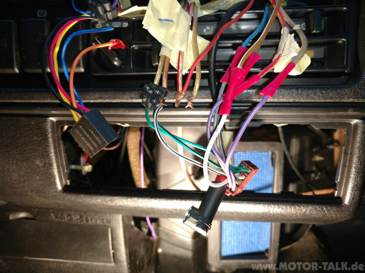 Teil 2 Der Golf muss leben! Heute: Radioelektrik instand setzen