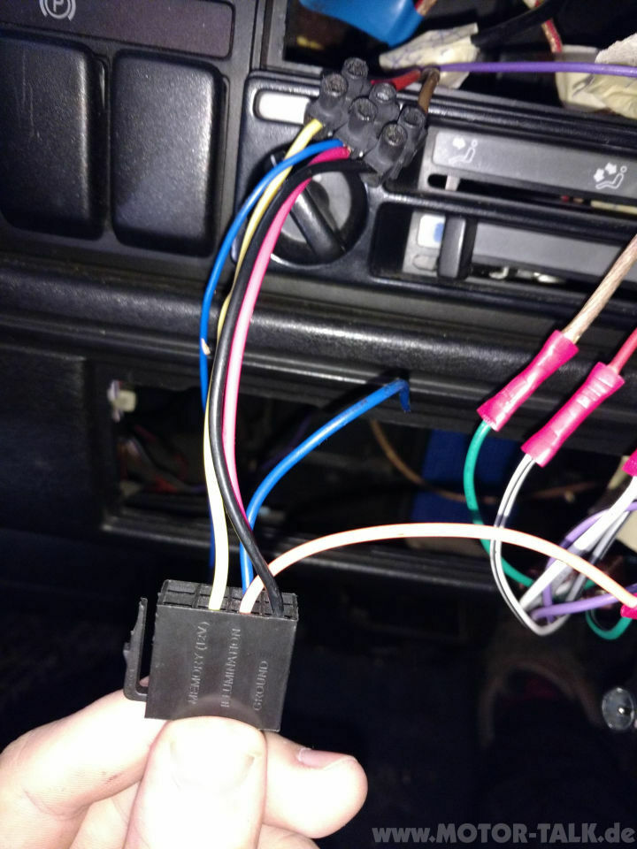 Teil 2 Der Golf muss leben! Heute: Radioelektrik instand setzen