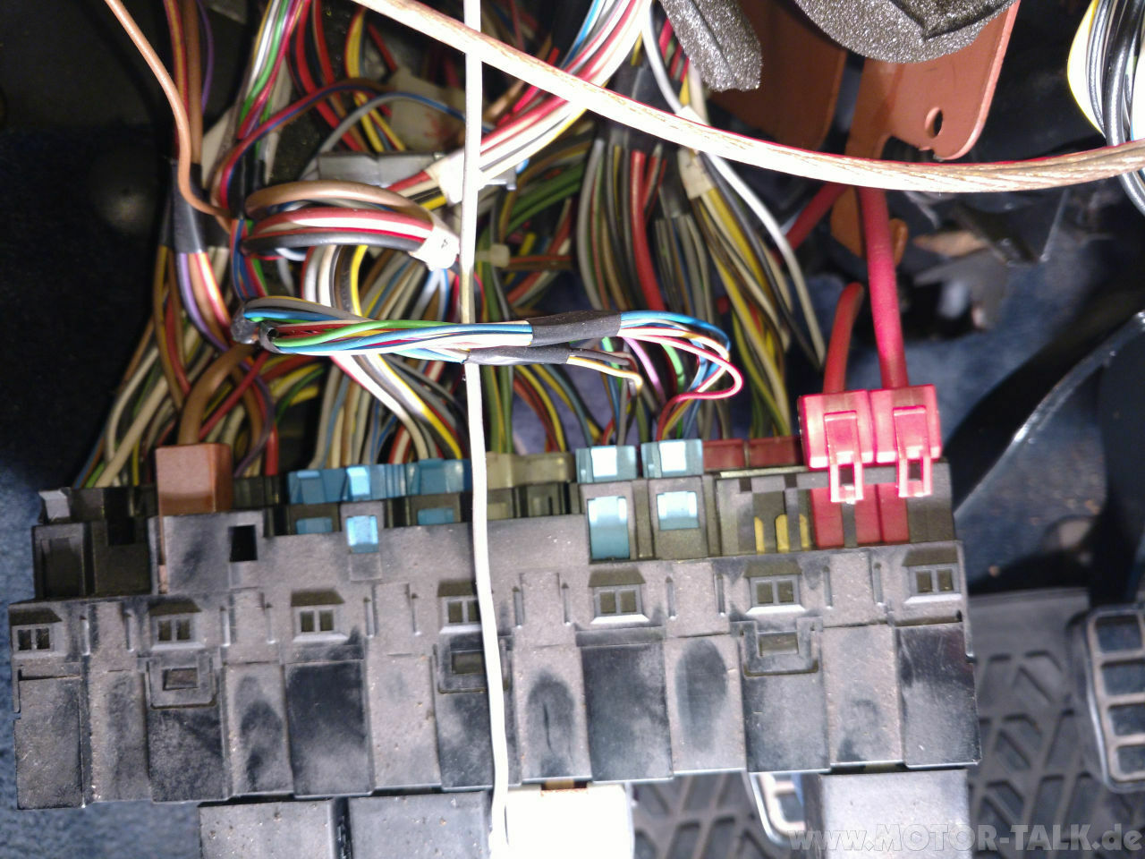 Teil 2 Der Golf muss leben! Heute: Radioelektrik instand setzen