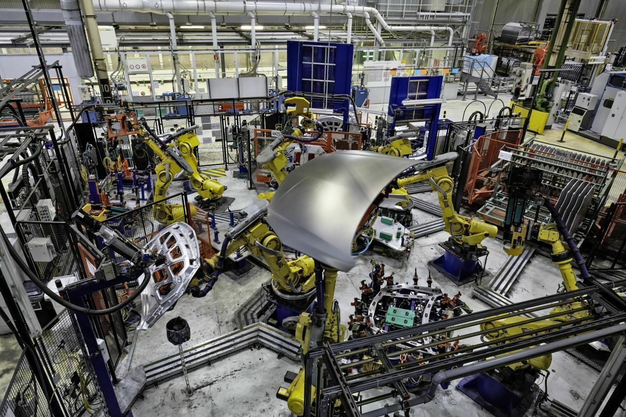 Das Werk Kaiserslautern produziert Motoren, Chassis-Komponenten, Karosserie- und Fahrwerksteile