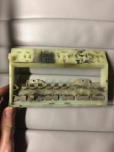 VW Kaefer Sicherungskasten 1.jpg