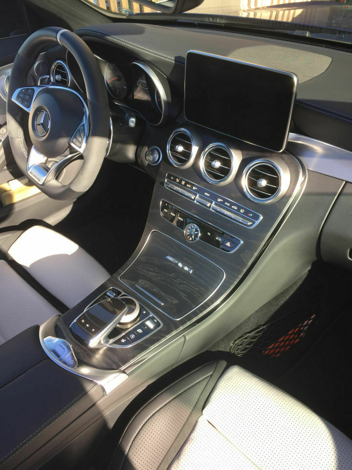 Wer hat sich das C-Klasse Cabrio bestellt?