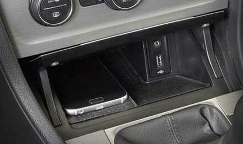 Golf-7-USB-AUX-Port-X901D-G7.jpg