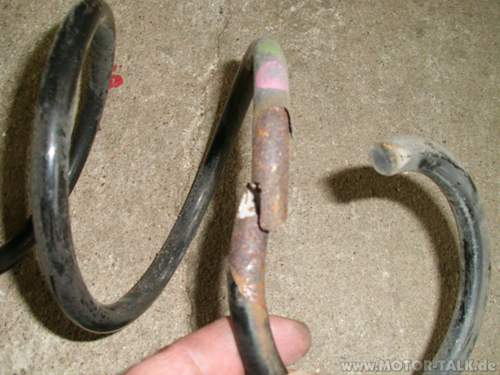 25-rost-an-der-feder