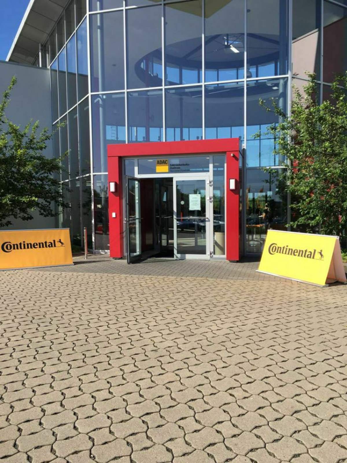 Es kann losgehen: Das ADAC-Fahrsicherheitszentrum in Hannover-Laatzen