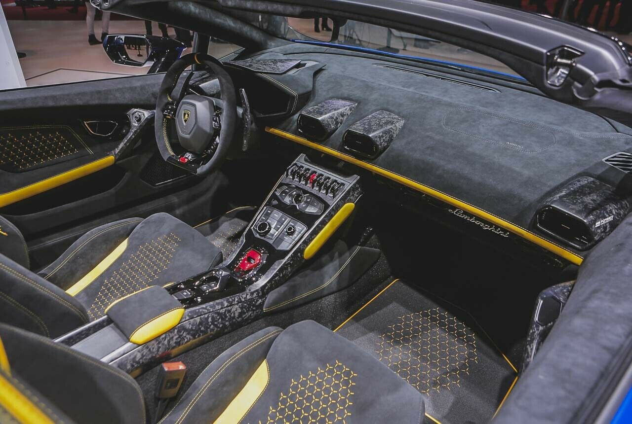 Beim Huracán Performante Spyder stimmte Lamborghini Fahrprogramme und Allradantrieb spitzer ab als bei den übrigen offenen Vertretern der Baureihe