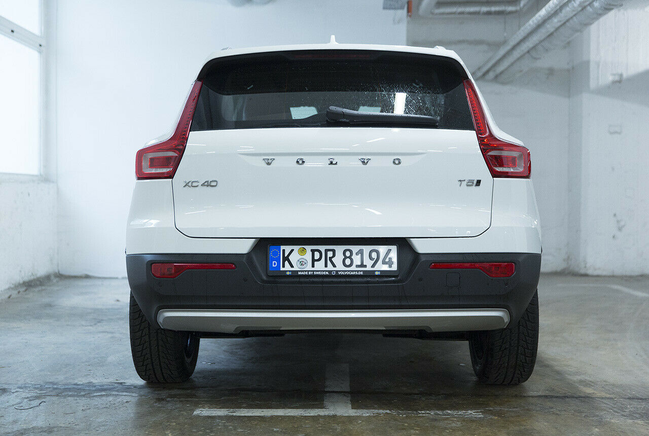 Volvo gibt dem XC40 eine schöne Hüfte, doch die kostet Platz im Kofferraum