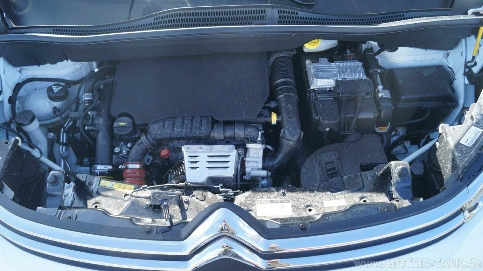 Onlinemotorc3aircrosspuretech110motor1 Citroën C3 Aircross 1 1.2 PureTech 110 EAT6 6