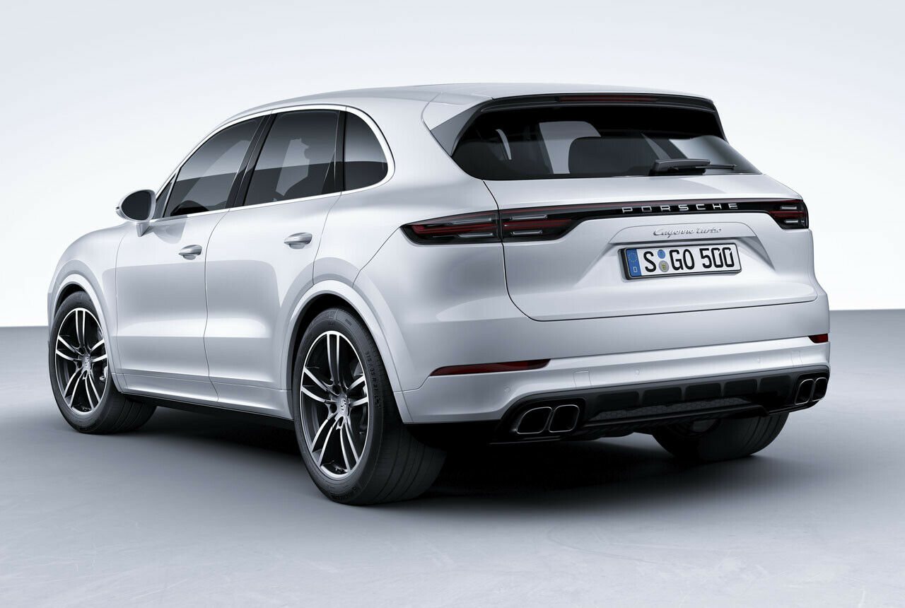 F&uuml;r das Topmodell formt Porsche Sch&uuml;rzen und Endrohre neu