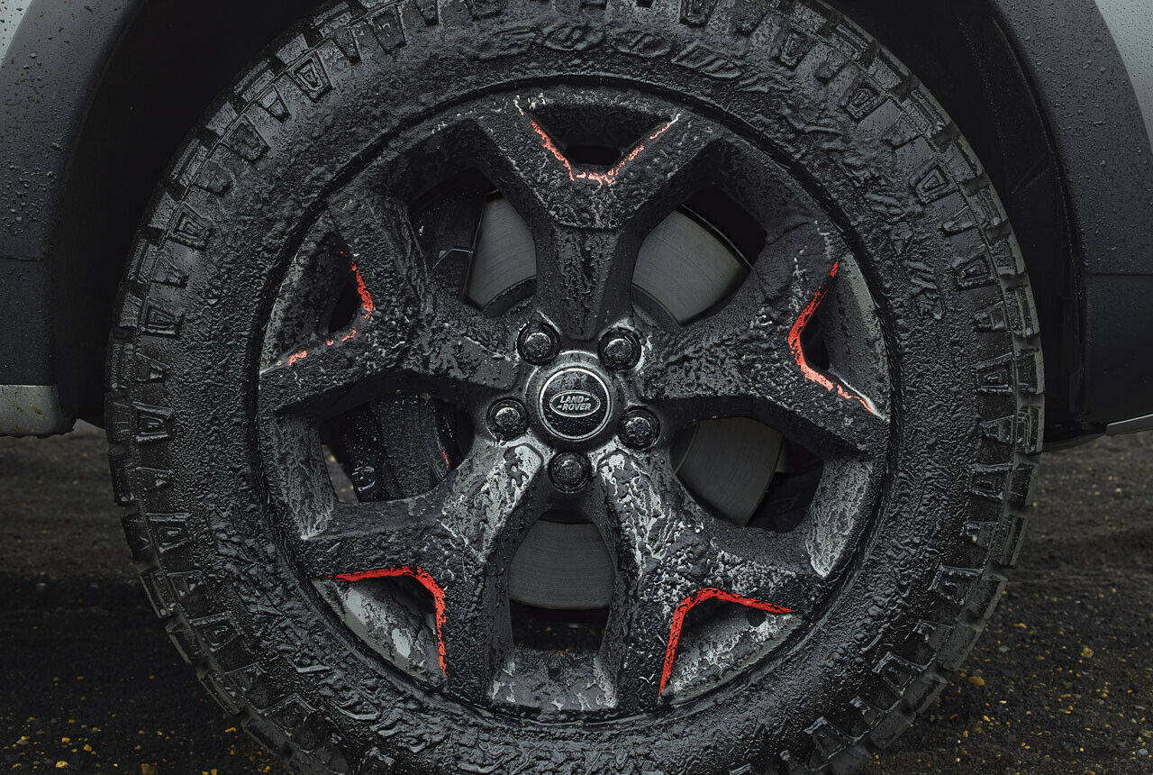 Die All-Terrain-Reifen von Goodyear messen stolze 815 Milimeter. Dimension:  275/55 R20