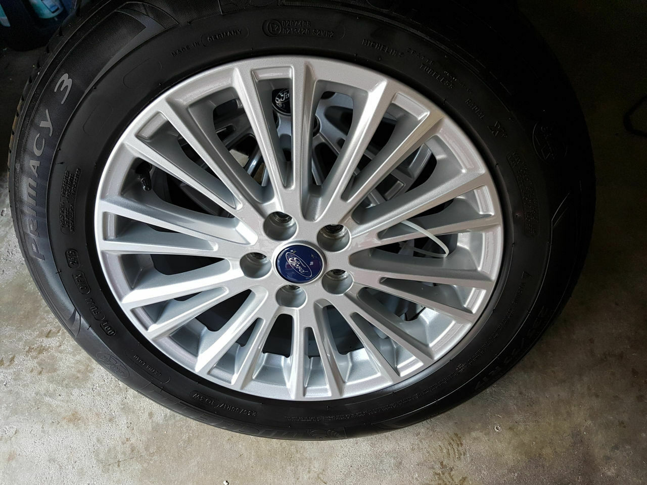 Eingebrannter Schmutz an Felge