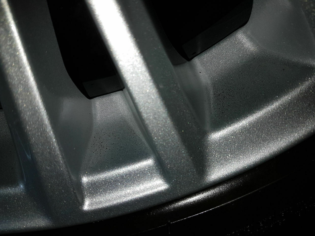 Eingebrannter Schmutz an Felge