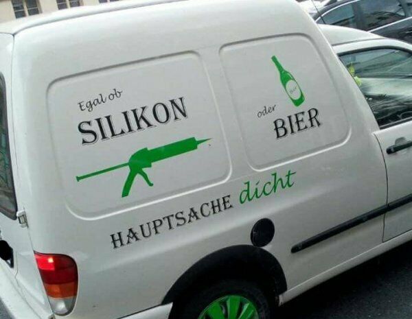 Der Schrottplatz - Spiegelsymmetrisch des Showrooms