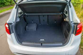 225xe-Kofferraum