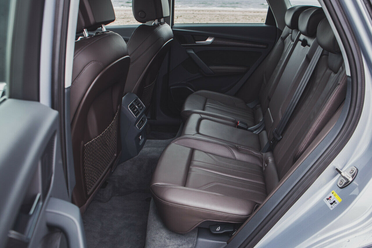 Auf der Rückbank bietet der Audi Q5 deutlich mehr Platz als der Alfa Romeo